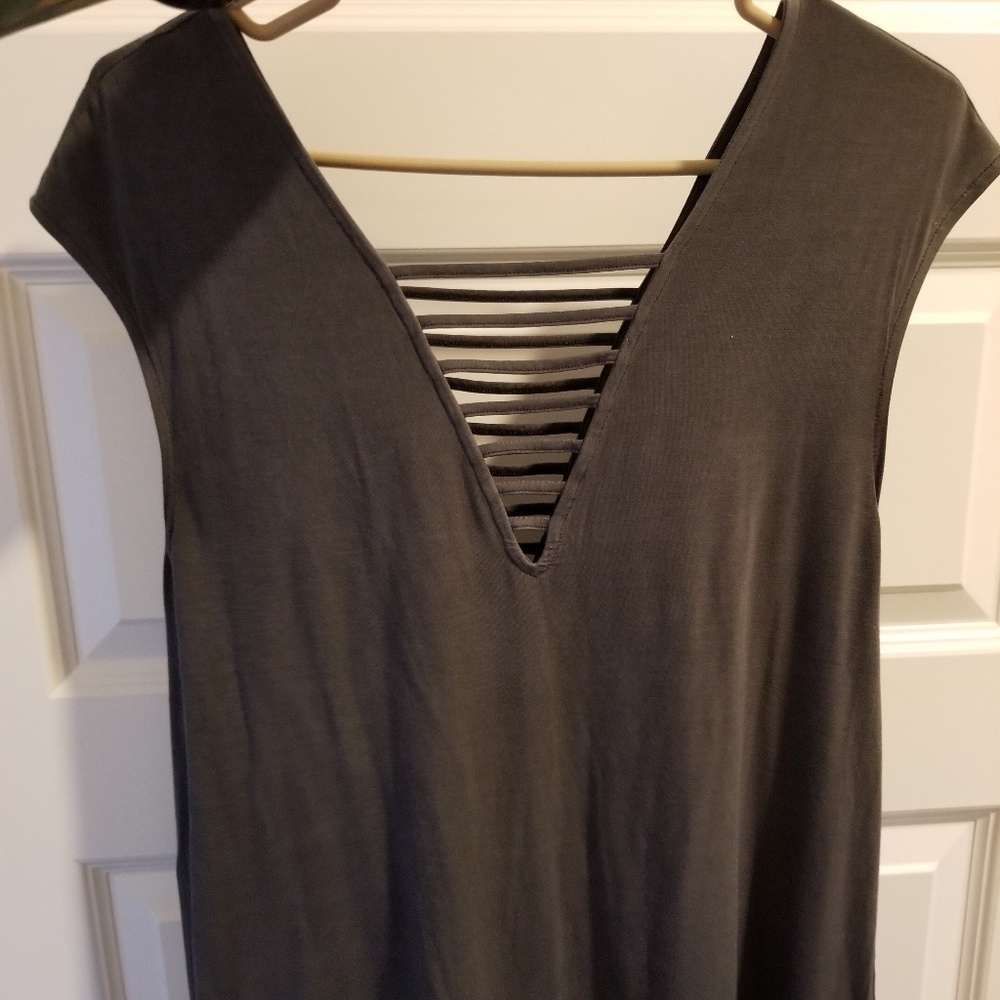 Women's sleeveless top